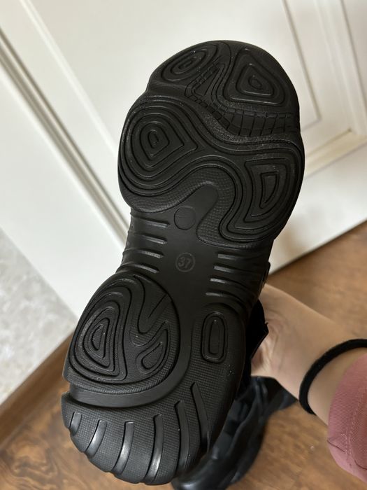 Зимняя обувь ботинки