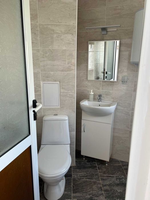 Дава се под наем Двустаен апартамент в Черноморец - 42 кв.м за 1993.59 € - Снимка #4