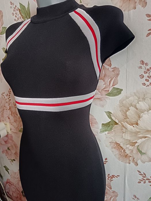 Дамски рокли ,размери хс и с