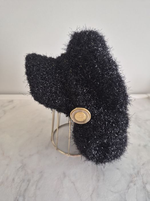 Шапка с блестящи нишки  "ZARA"