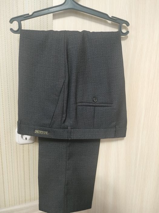 Продам новые мужские брюки