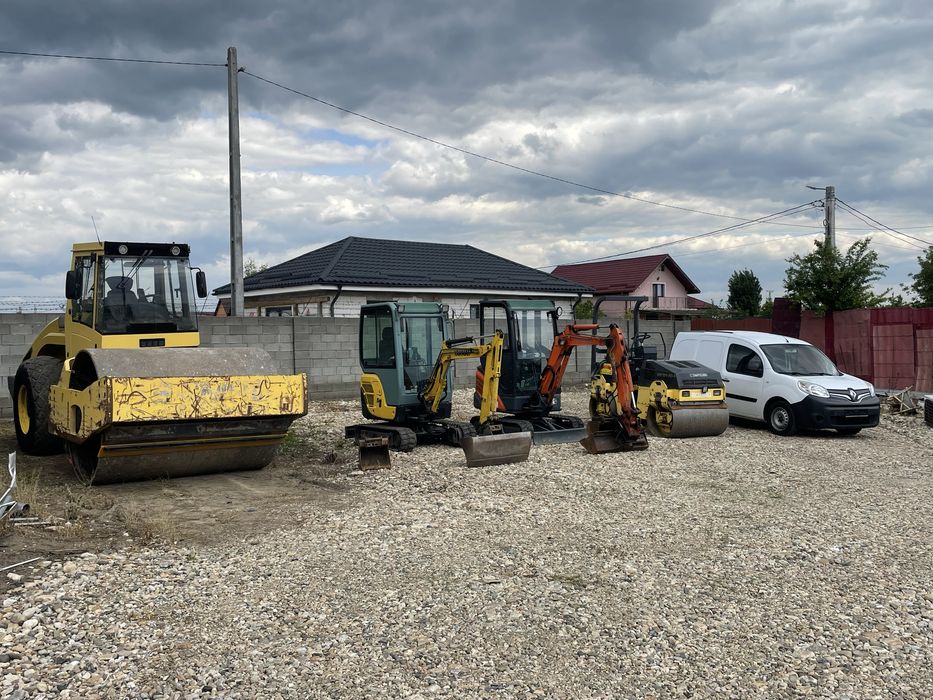 inchiriez Cilindru compactor de 19 tone si 3 tone bomag