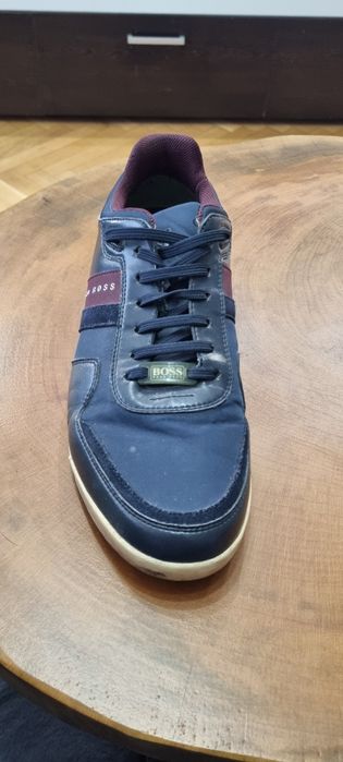Обувки Boss,42 номер