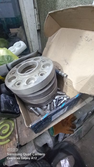 Продам запаску на БМВ х5 Е53