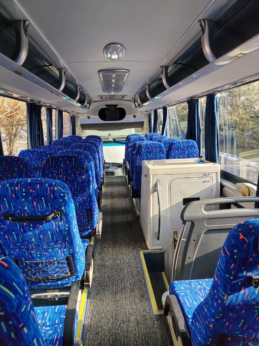 Yutong avtobus sotiladi xolati alo faqat turistda ishlab turibdi