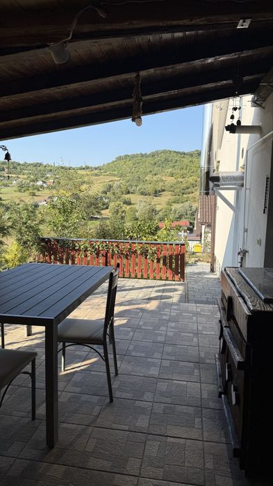 Inchiriez casa pe Strada Ghinzii