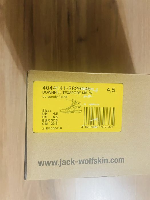 Дамски туристически обувки Jack Wolfskin