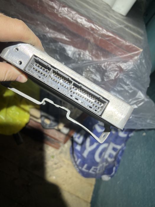 Запчасти от тоёта раф 4