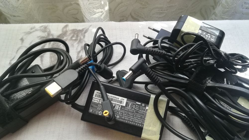 Incarcatoare laptop Dell , HP , Acer , Lenovo Asus Toshiba