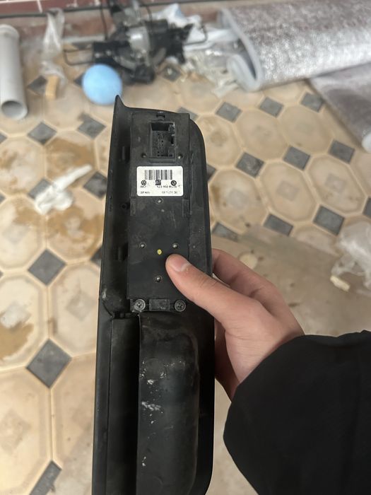 Блок стеклоподьемника Golf 4 купе