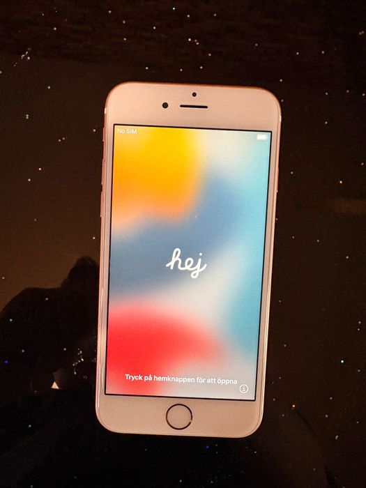 iPhone 6s в отлично състояние,със сменена батерия-капацитет100%