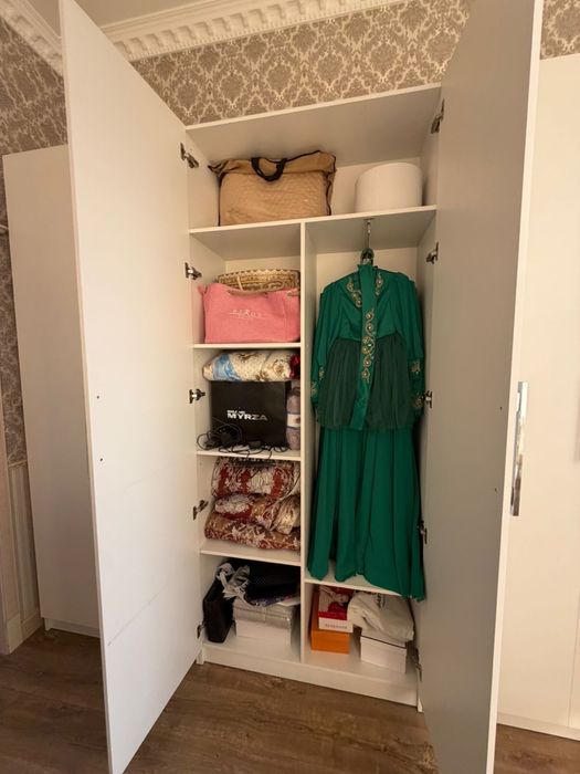 Продам Шкаф 6 дверный