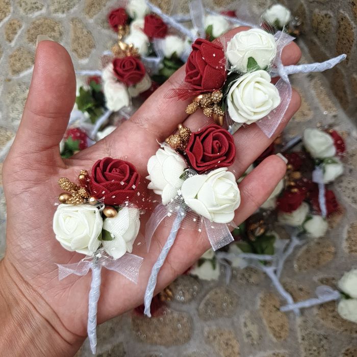 Сватбени бутониери