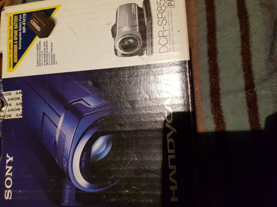 Продам видеокамеру Sony DCR-SR85E