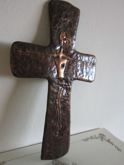 cadou rar Cruce stilizata MidCentury handmade cupru alama Germania1950