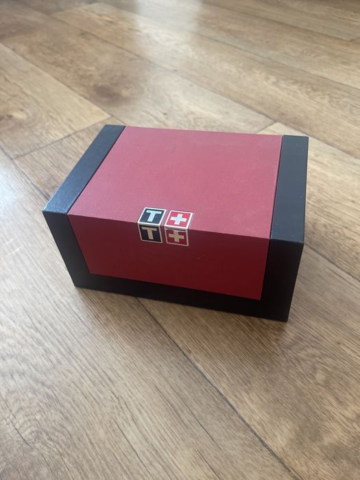 Коробка от часов Tissot
