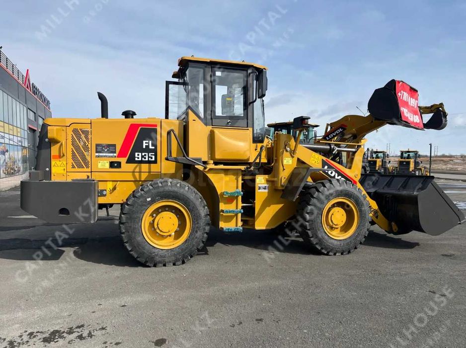 Фронтальный погрузчик LOVOL FL935