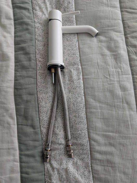 Guilini Futuro смесител за мивка бял мат