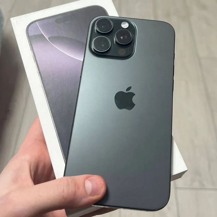 Apple iPhone 16 Pro Max 512 с гарантией