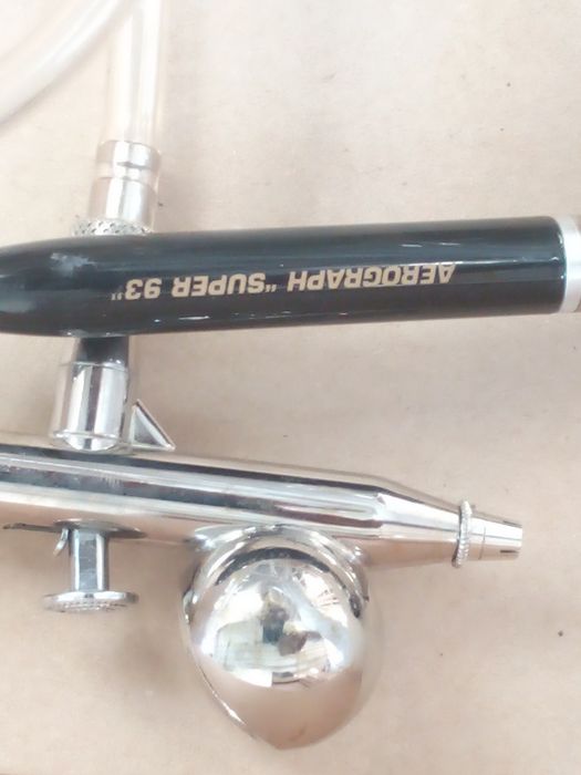 6 aerografe și 6 pipete