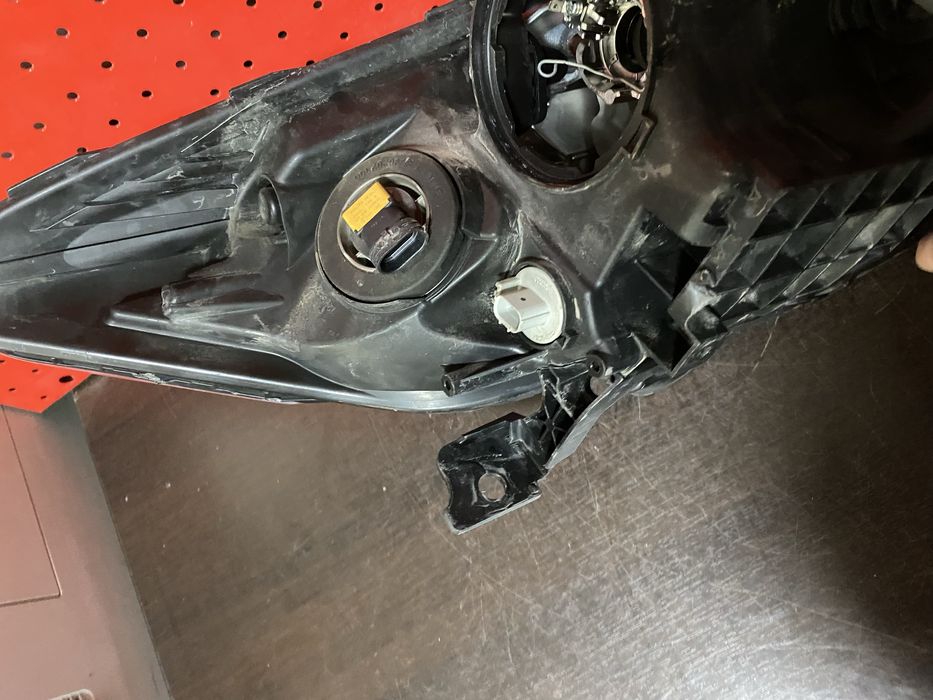 Far stanga xenon Honda Accord 8 facelift an 2012-2015