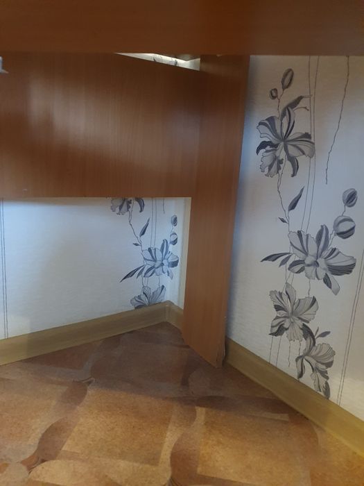 Продам офисный стол