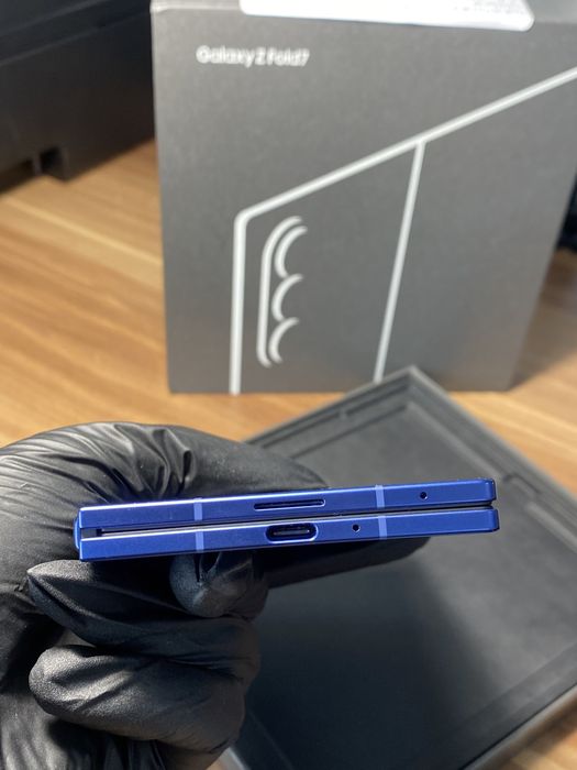 Samsung Galaxy Z Fold7 • 256 GB •Blue Shadow
