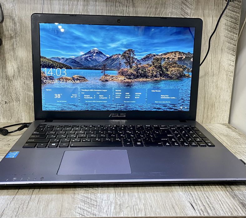 Asus notebook i34010U 128SSD