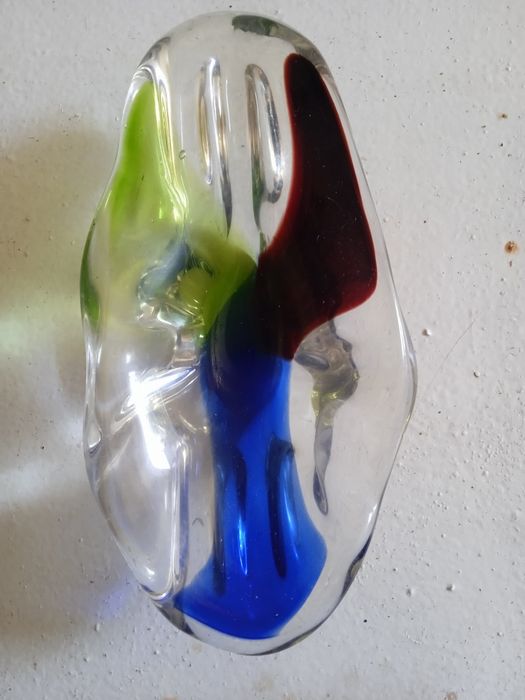 Продавам употребявани пепелници.