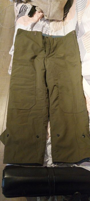 Jacketa si pantalon matlasat din doc.