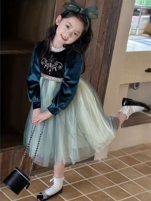 Продам детское платье