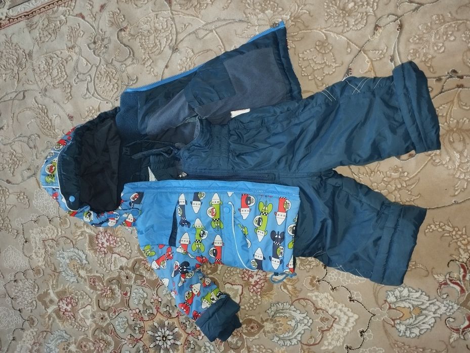 Продам куртку полукомбинезон на мальчика