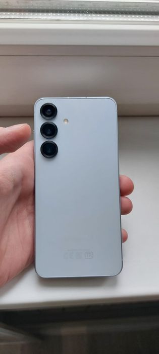 Samsung s25 12/128gb околоидеал