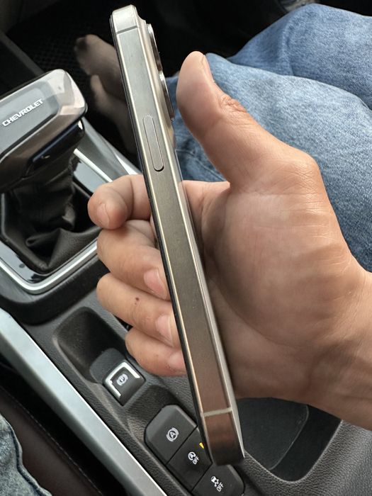 Iphone 15 pro 256гб