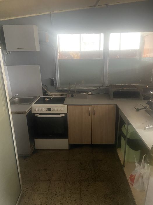 Обзаведено заведение  се дава под наем