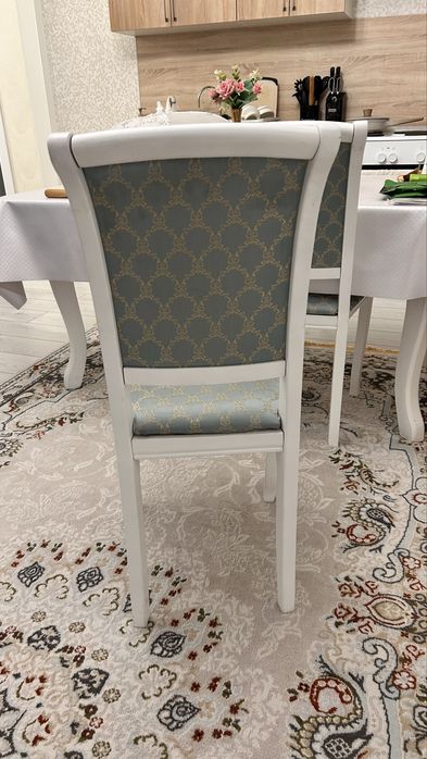 Диван в хорошем состояний