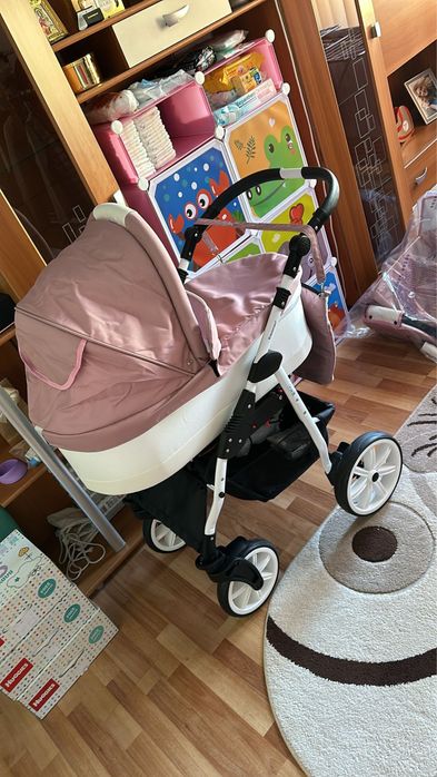 Vând cărucior Krausman 3in1