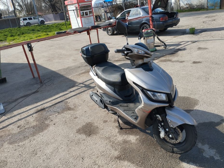 Скутер м8 2023года