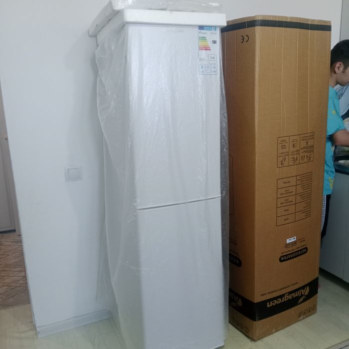 Продам холодильник новый