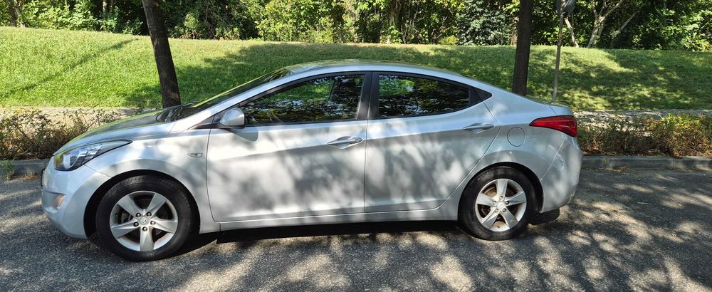 De vanzare Hyundai Elantra