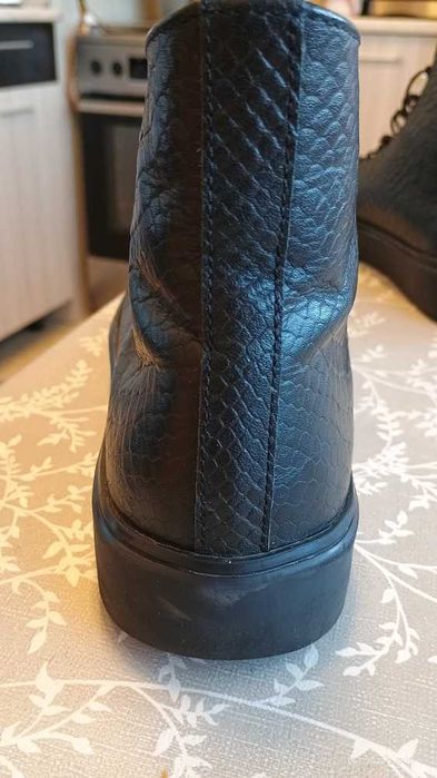 Дамски боти PULT от змийска естествена кожа