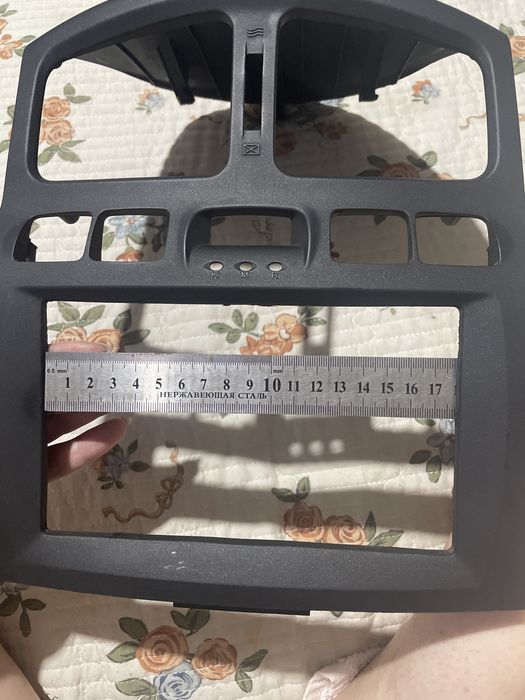 Продам панель на Хендай санта фе 2