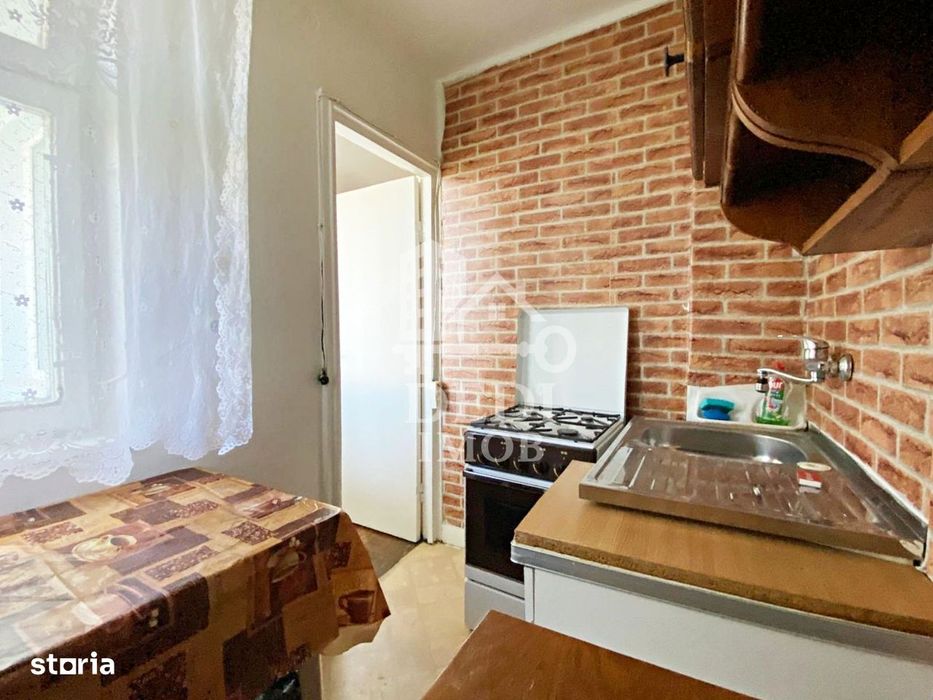 Apartament cu 1 camera de vanzare zona Decebal, Oradea