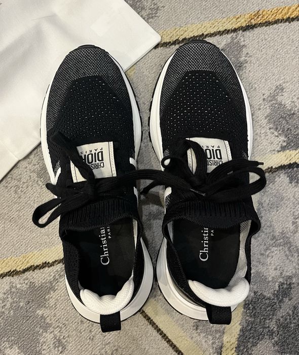 Продам кроссовки Dior оригинал
