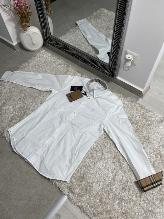 Camasa Burberry colectie noua