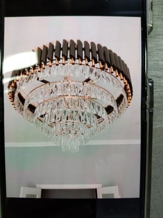 Продам люстру 28000 тг