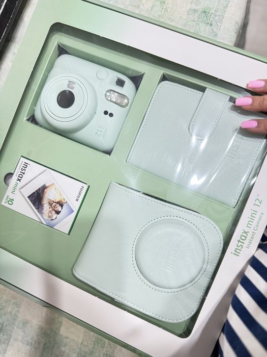 Фотоаппрат моментальной печати