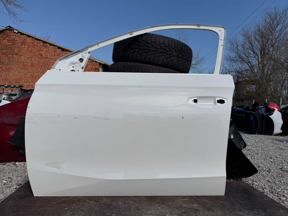 Врата Skoda Fabia 2021 год.-