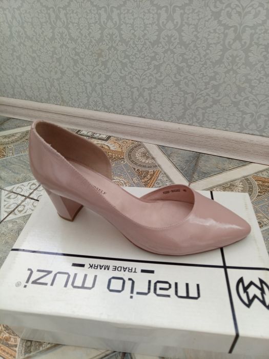 Продам туфли ,2 пары