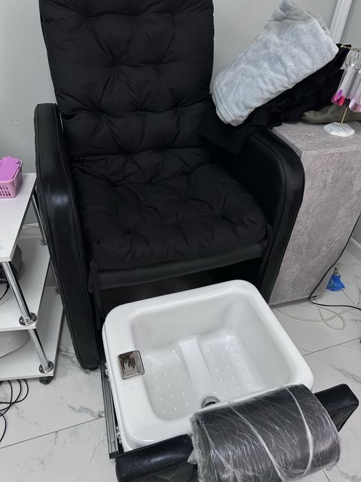 Продам педикюрное кресло